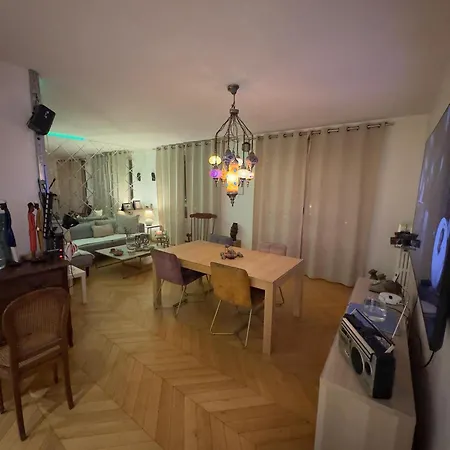 Apartament 12 Proche Du Centre Avec Parking *