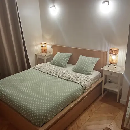 12 Proche Du Centre Avec Parking Apartament Paryż