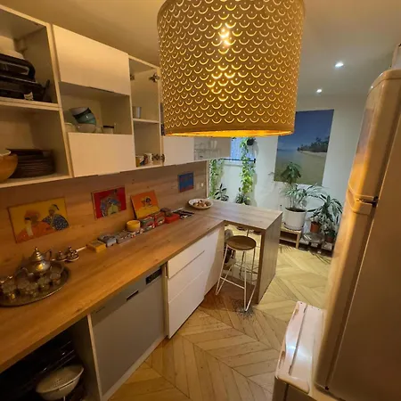 12 Proche Du Centre Avec Parking 아파트